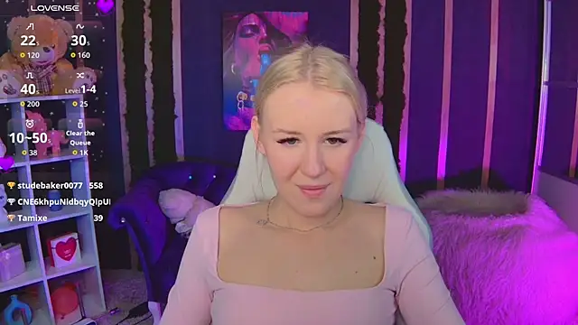 Selenatrend live XXX chat