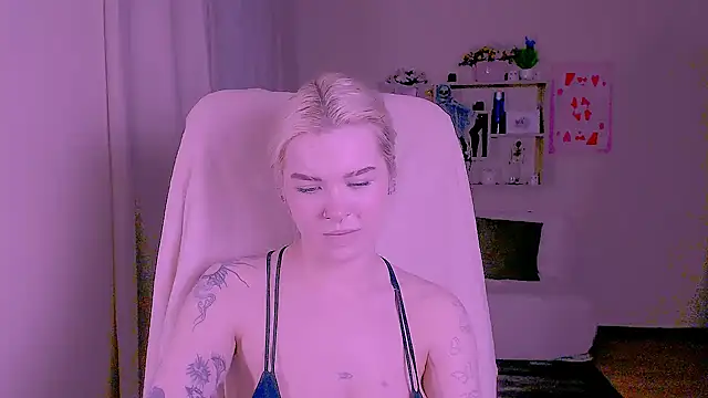 Hot_Blonda live XXX chat