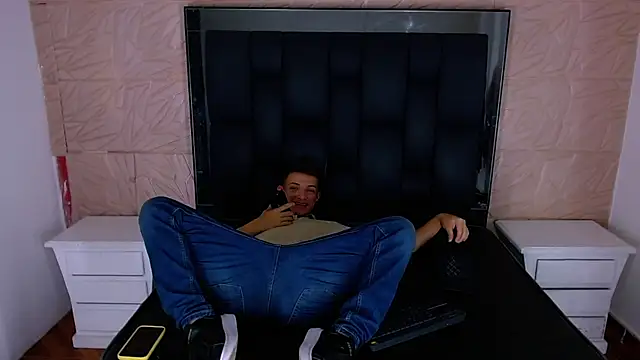 Patric_Dominic Live XXX-chat