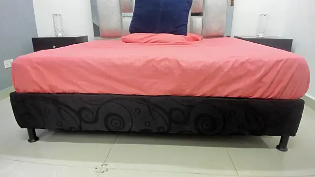 Вебкам-шоу khris__evans