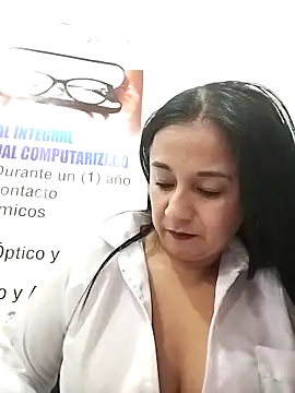 _Dr-Luna_1 即時 XXX 聊天