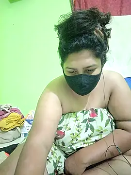 Papte- élő XXX-chatje