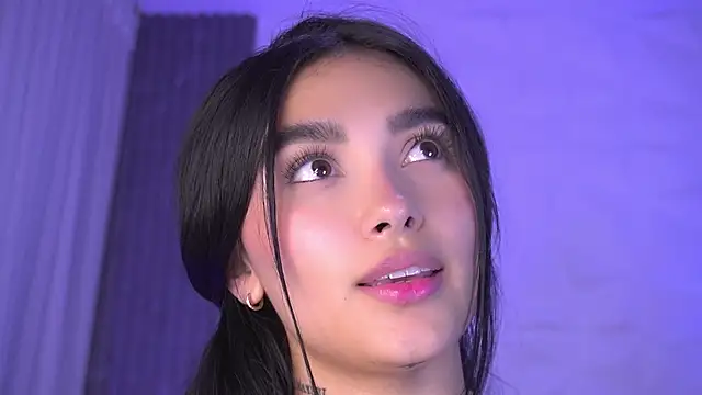 katy_rioss Adlı Modelin Canlı XXX Sohbeti