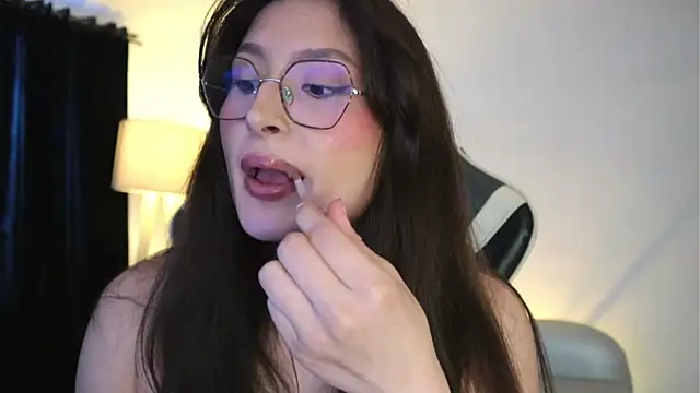 Chatroom XXX en direct de Daisha_Riley