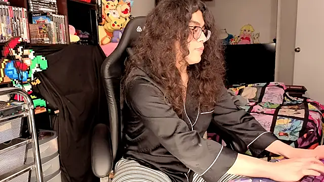 ShinyCherub Webcamshow