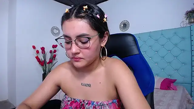 kathe-mills235のライブXXXチャット