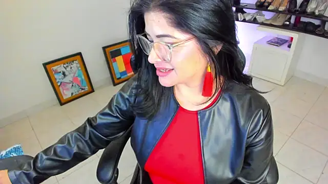 BellaFlaming Adlı Modelin Canlı XXX Sohbeti