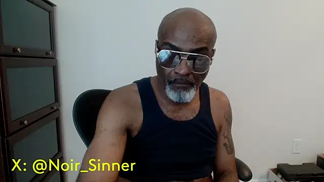 sinnernoir: онлайн-секс-чат