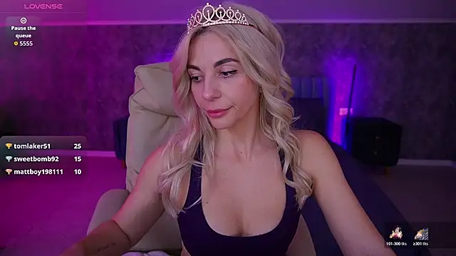 Chat XXX en directo de BellaRayyy