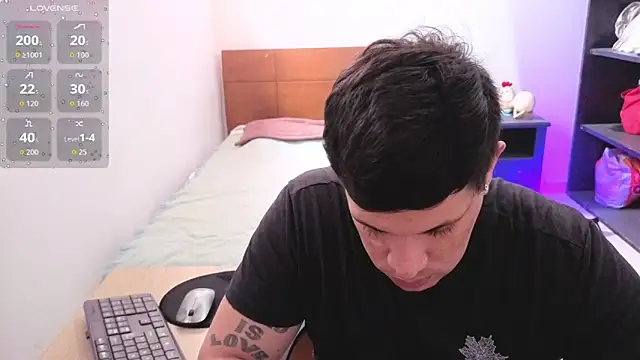 ryden_01's Webcam Show