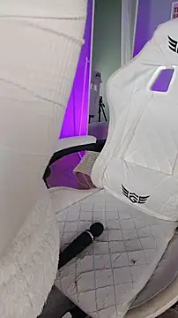 Waifu_Ketrin – Live XXX-chat