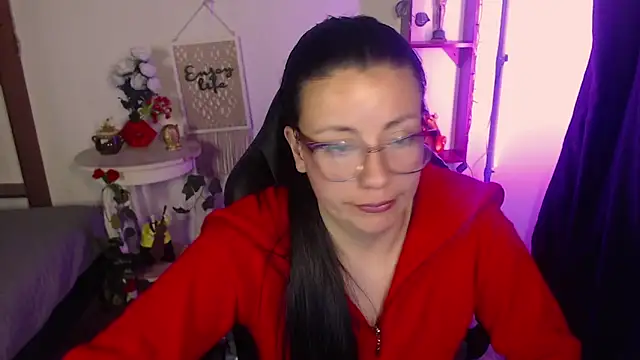 QueenRose94 – Live XXX-chat