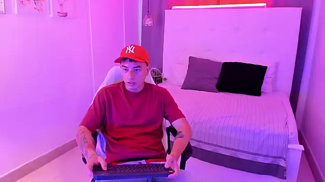 Thiago_2003_'s Webcam Show