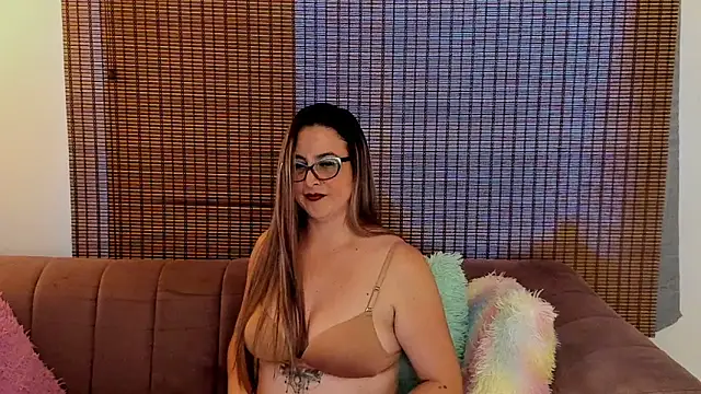 แชท XXX สดของ ariana_cross