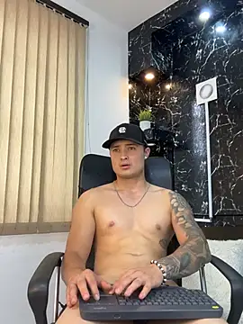 Alexander_ferre 现场XXX聊天