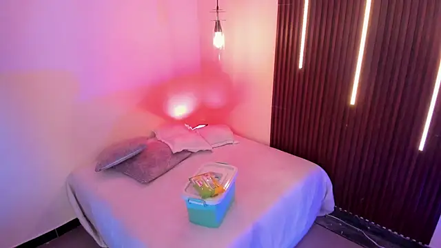 ArianaBakerのライブXXXチャット