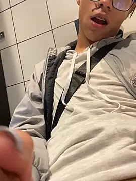 diegoand0911 Live XXX Chat