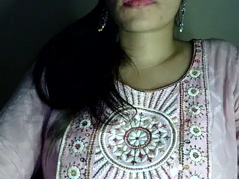 Neha_Sharma2のライブXXXチャット