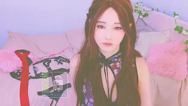 LongoriaEva Adlı Modelin Canlı XXX Sohbeti