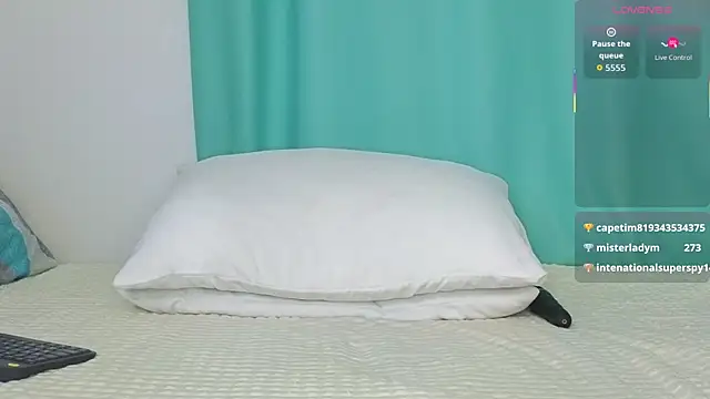 Molliblum Adlı Modelin Canlı XXX Sohbeti