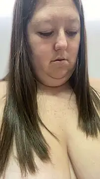 Chloee_Peach's Webcam Show