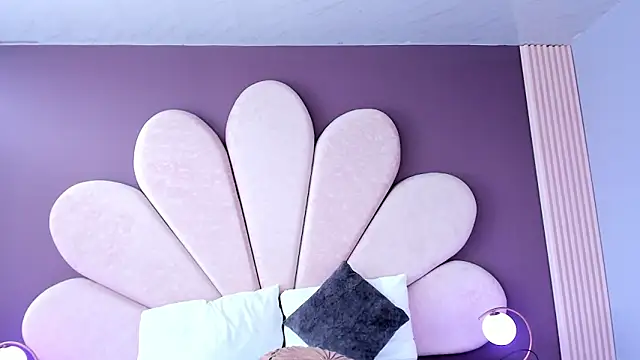 MeganR_'s Live XXX Chat