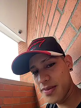 HarryGaze's Live XXX Chat