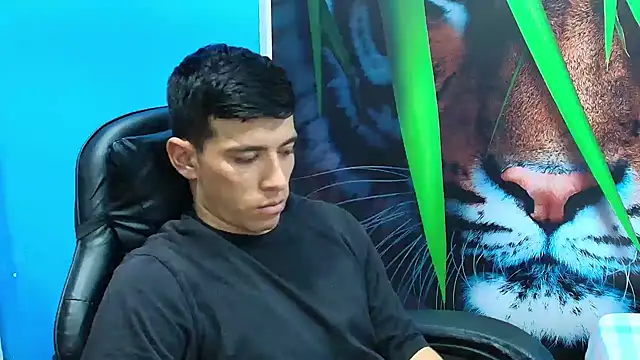 XXX chat uživo modela DEIBY_BABY