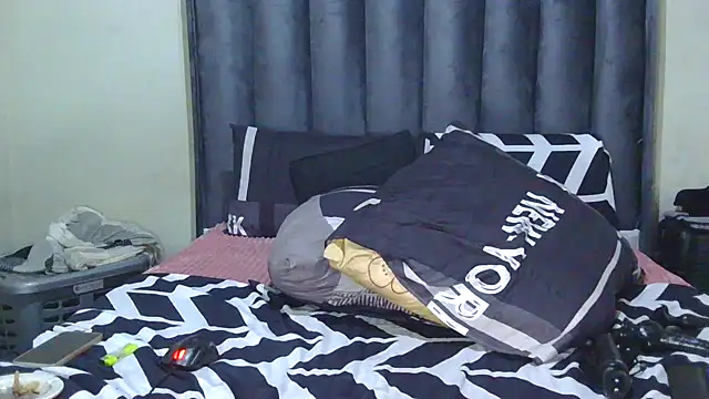 Chatroom XXX en direct de HOTSEXCBOOBS30xx