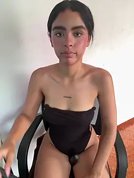 Chat XXX en directo de kitty_rousse01