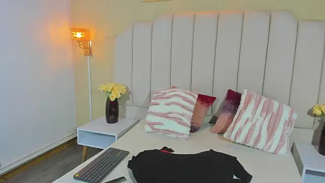 Sara_Hanks élő XXX-chatje