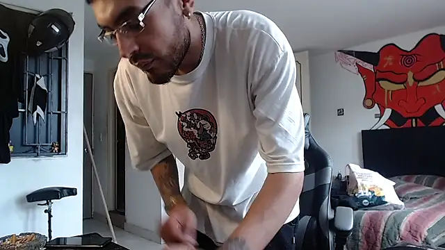 Pokazy przed kamerką – malek_xarx_