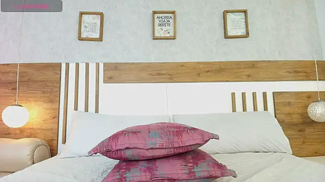 Chatroom XXX en direct de LucianaWainN