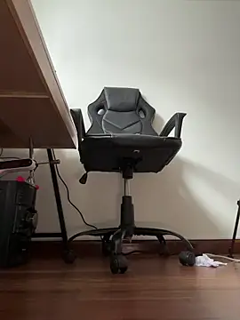 Yui-Ch06 webkamerás műsora