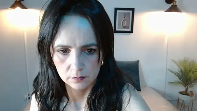 Chat +18 de Juliana__lx ao vivo