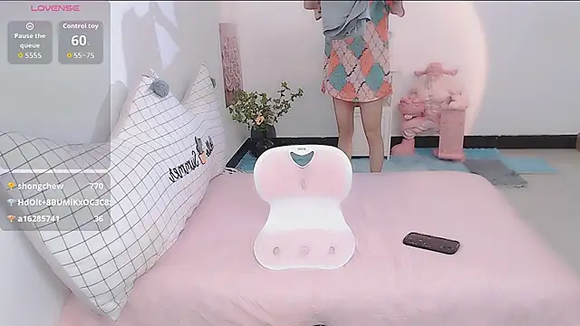 Luckmia333's Live XXX Chat