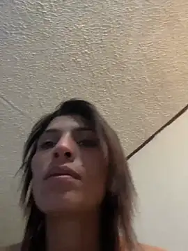 ImCrazzy Chat XXX in diretta