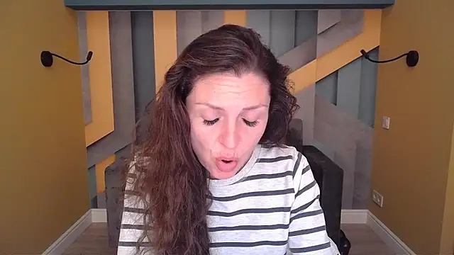 EllaLong Chat XXX live