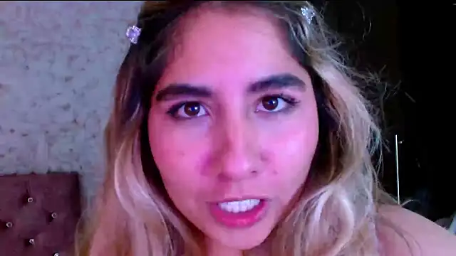 Sofiazaf_のライブXXXチャット