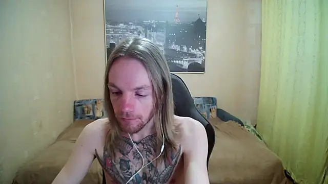 Pokazy przed kamerką – AdamDickens