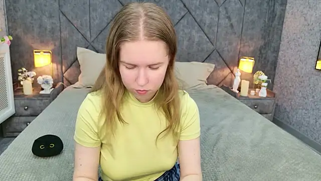 Alida_Brice: онлайн-секс-чат