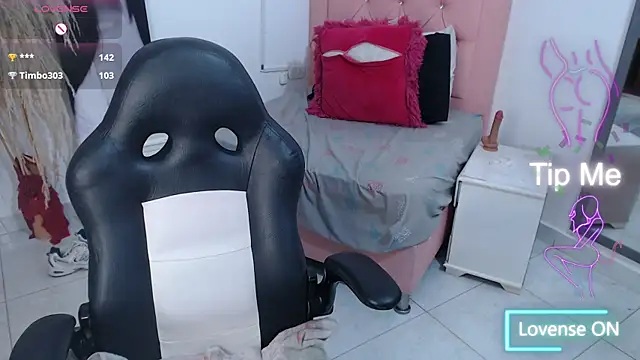 دردشة NathaliaMayson الجنسية المباشرة