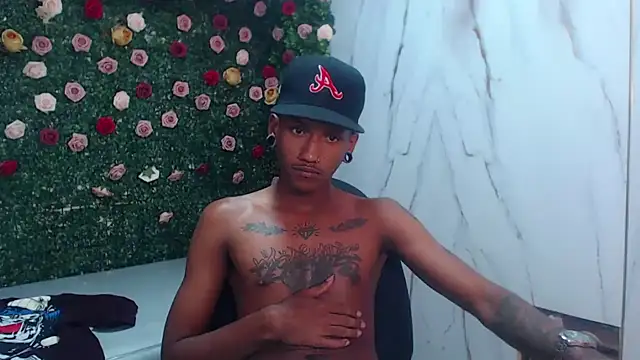 ManSantのライブXXXチャット