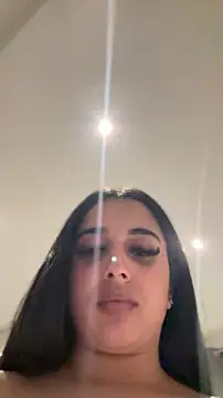 LilMisIndianx's Webcam Show