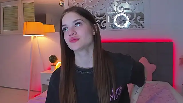 Chat XXX en directo de LuisaClover