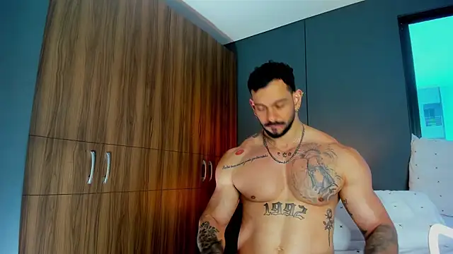 massimo_viscontiのライブXXXチャット