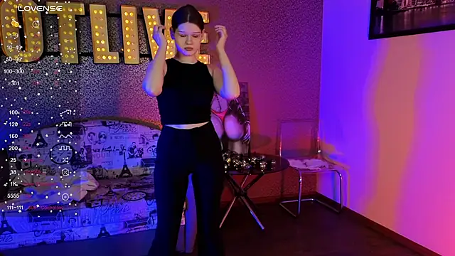 Lunatrend's Live XXX Chat