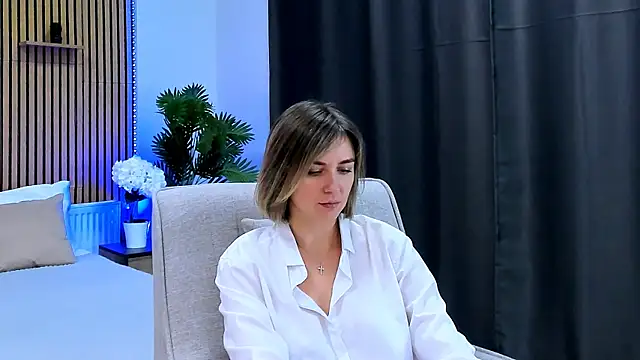 EmeraldGlow Chat XXX live