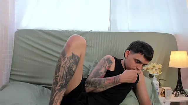 TommyHolland webcam show