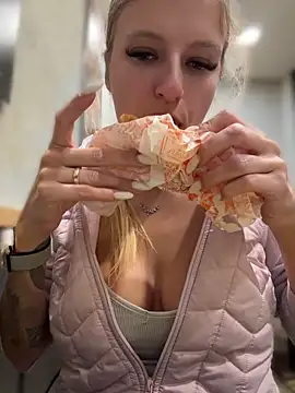 Betsy's Live XXX Chat